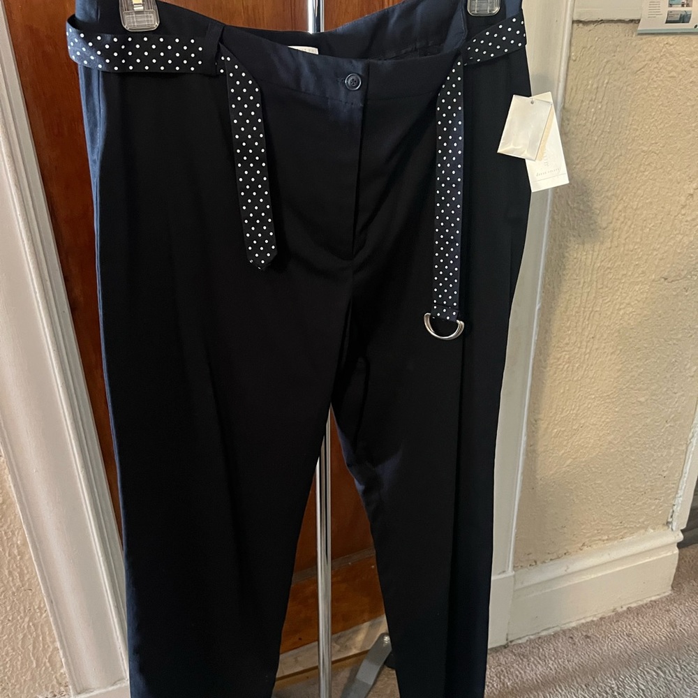 Ladies Charter Club Navy Blue pants size 16 slight flare legs, fully lined.